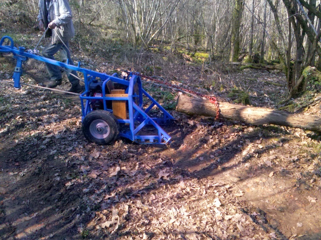 treuil forestier autonome